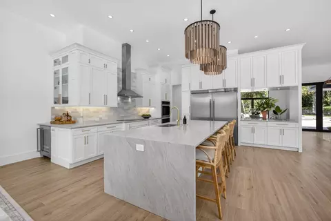 2725 Seneca Cir, West Palm Beach, FL 33409
