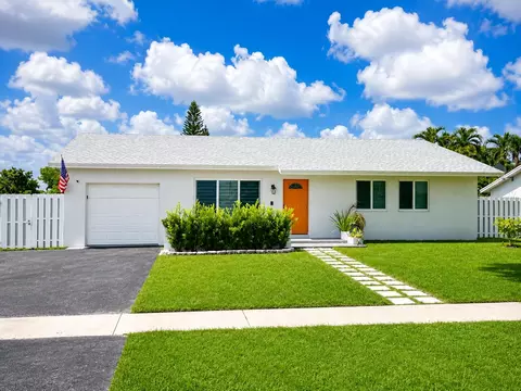 11100 NW 25th Ct, Sunrise, FL 33322