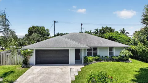1145 Julia Heights Dr, Lantana, FL 33462