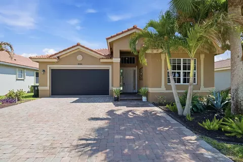 2165 SW Newport Isles Blvd, Port Saint Lucie, FL 34953