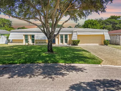 3721 NW 108th Dr, Coral Springs, FL 33065