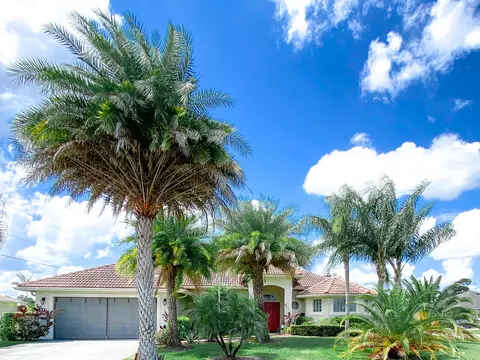 1602 SW Cefalu Cir, Port Saint Lucie, FL 34953