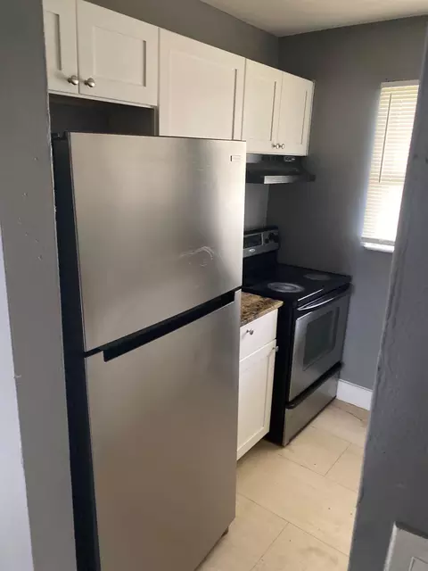 4800 NW 24th Ct #D117, Lauderdale Lakes, FL 33313