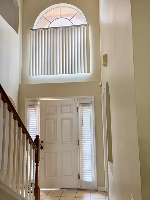 Entry Way - 2408 Sandridge Cir, Eustis, FL 32726 photo 1 of 6