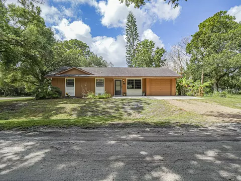 8745 24th St, Vero Beach, FL 32966
