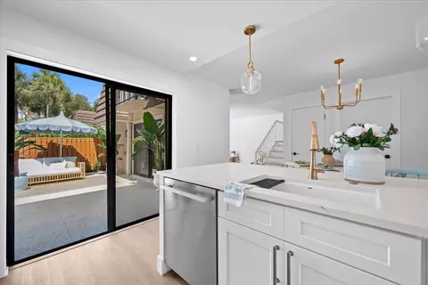 Kitchen - 2029 20th Ct, Jupiter, FL 33477 photo 2 of 3