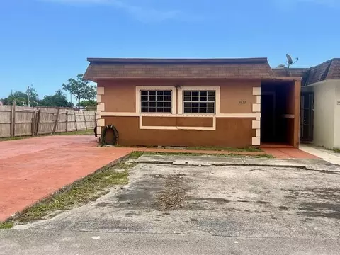 3930 NW 207 St Rd, Miami Gardens, FL 33055