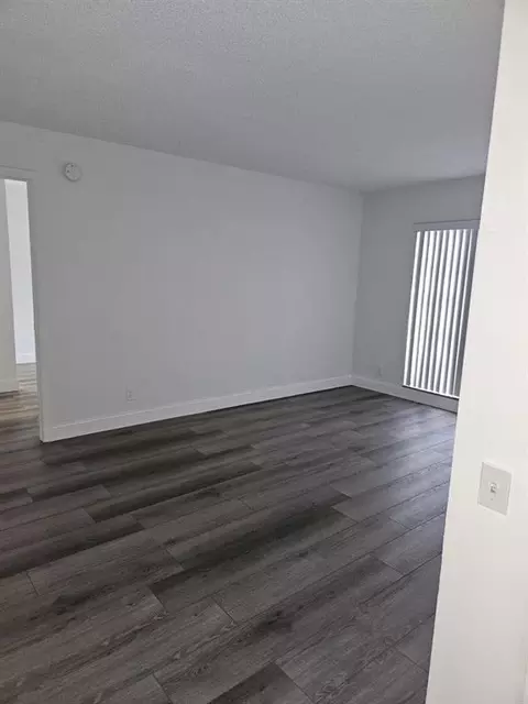 4545 Treehouse Ln #G, Tamarac, FL 33319