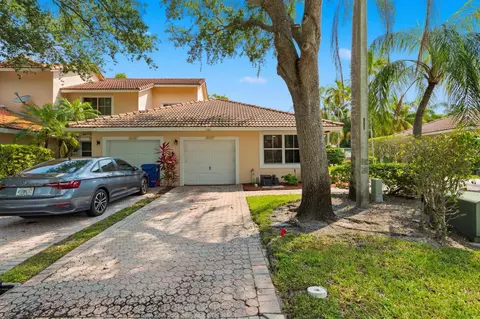 8417 NW 40th Ct, Sunrise, FL 33351