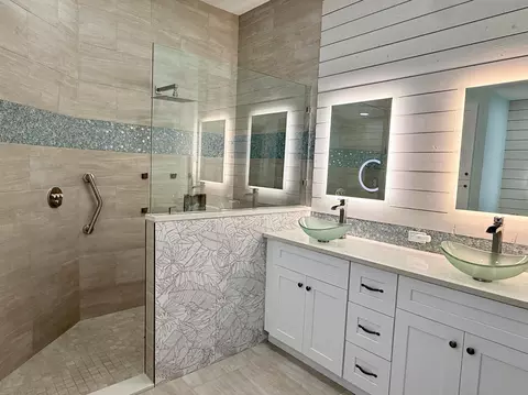 Bath - 198 Hampton Cir, Jupiter, FL 33458 photo 1 of 4