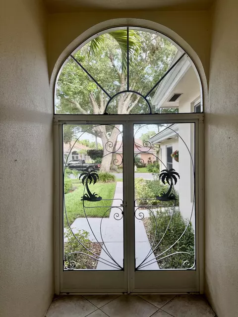 Entry Way - 198 Hampton Cir, Jupiter, FL 33458 photo 1 of 2