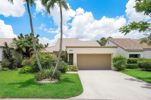 5635 Kiowa Cir, Boynton Beach, FL 33437