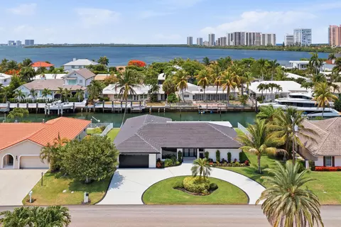 1170 Fairview Ln, Singer Island, FL 33404