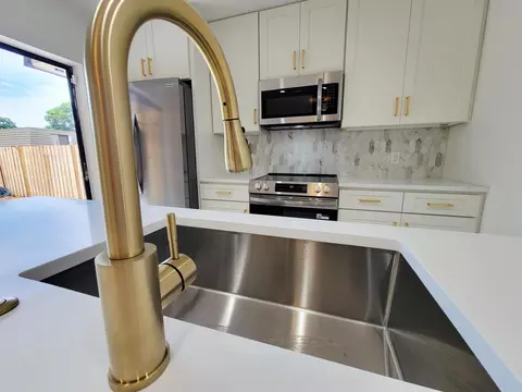 712 7th Way, West Palm Beach, FL 33407