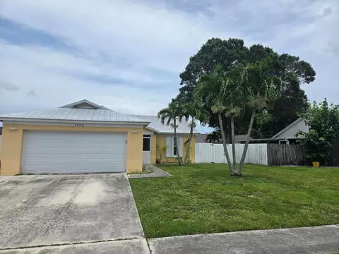 1402 Denlow Ln, Royal Palm Beach, FL 33411
