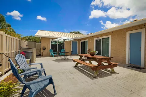 5729 Golden Eagle Cir, Palm Beach Gardens, FL 33418
