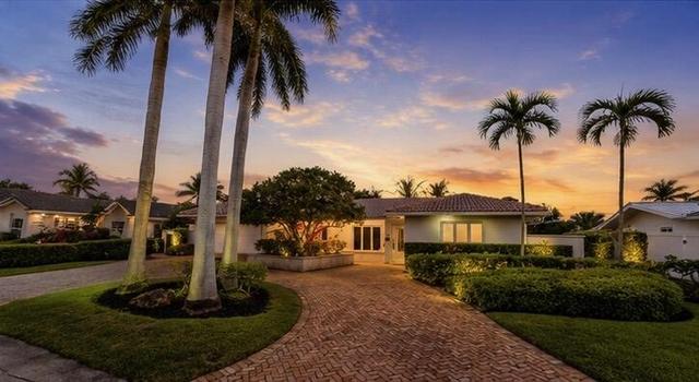 4220 NE 26th Ave, Lighthouse Point, FL 33064