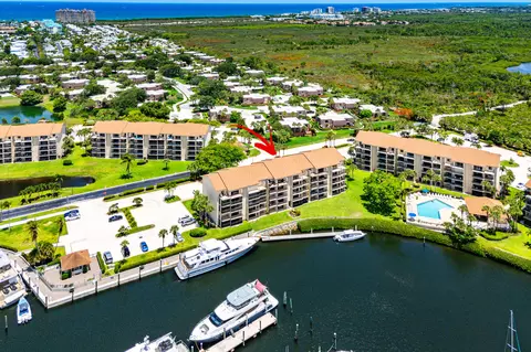 1301 Seafarer Cir #403, Jupiter, FL 33477