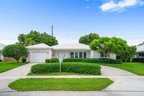 781 Apple Tree Ln, Boca Raton, FL 33486
