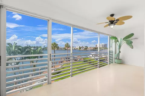 951 Spanish Cir #346, Delray Beach, FL 33483