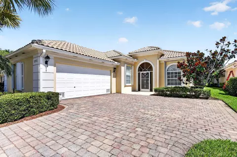 12172 SW Lockhaven Ct, Port Saint Lucie, FL 34987