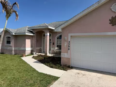 2590 SE South Blackwell Dr, Port Saint Lucie, FL 34952