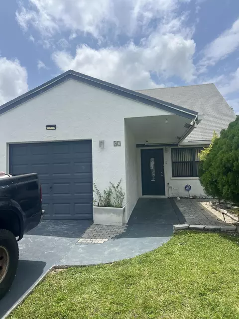 57 Peachtree Pl, Boynton Beach, FL 33436