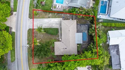 View/Area - 201 W Riverside Dr, Jupiter, FL 33469 photo 5 of 6