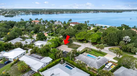 View/Area - 201 W Riverside Dr, Jupiter, FL 33469 photo 6 of 6