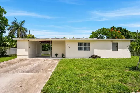 4440 NE 14th Ave, Pompano Beach, FL 33064