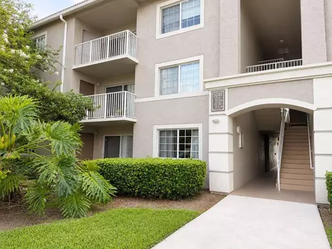 5045 Wiles Rd #105, Coconut Creek, FL 33073