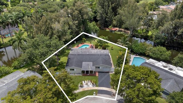 8951 SW 51st Pl, Cooper City, FL 33328