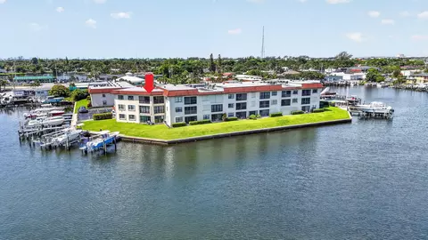 313 Lake Cir #316, North Palm Beach, FL 33408