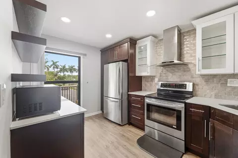 1033 Banks Rd #203, Margate, FL 33063