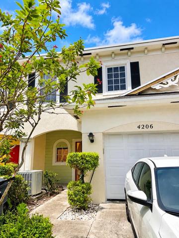 4206 Emerald Vis, Lake Worth, FL 33461