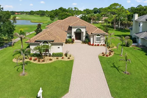 9431 Meadowood Dr, Fort Pierce, FL 34951