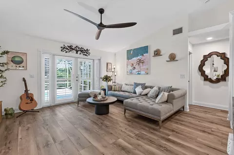 Living - 252 Coconut Pt, Jupiter, FL 33458 photo 2 of 8