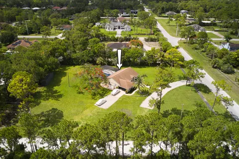 8066 Grapeview Blvd, Loxahatchee, FL 33470