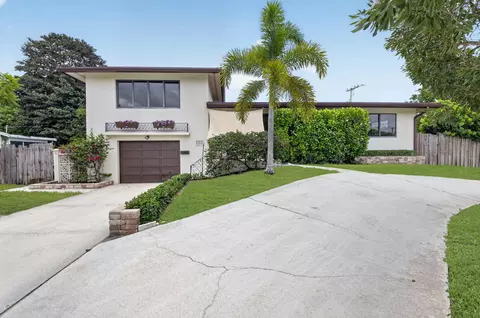 424 NW 12th Ave, Boca Raton, FL 33486