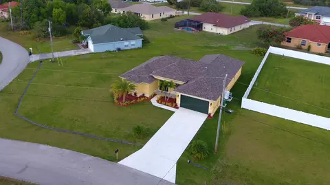 5866 NW Mesa Cir, Port Saint Lucie, FL 34986