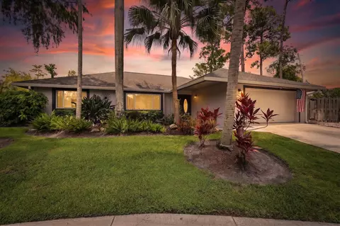 14253 Snowberry Dr, Wellington, FL 33414