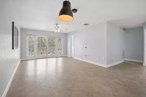 2420 SE 17th St #207C, Fort Lauderdale, FL 33316