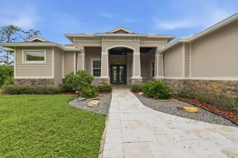 13063 Raymond Dr, Loxahatchee, FL 33470