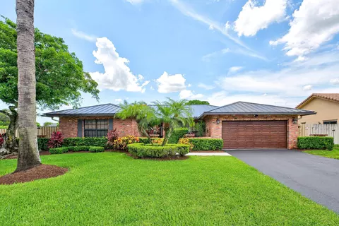 21155 Shady Vista Ln, Boca Raton, FL 33428