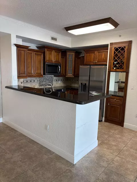 1801 N Flagler Dr #919, West Palm Beach, FL 33407