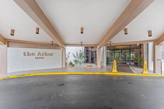 1400 Saint Charles Pl #616, Pembroke Pines, FL 33026