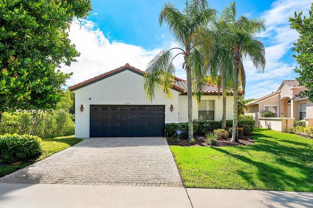 18724 Sea Turtle Ln, Boca Raton, FL 33498