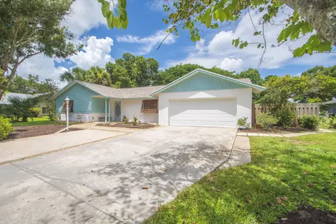2335 81st Ct, Vero Beach, FL 32966