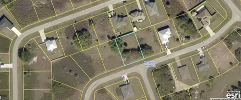 7058 Calder Cir, Labelle, FL 33935 photo 2