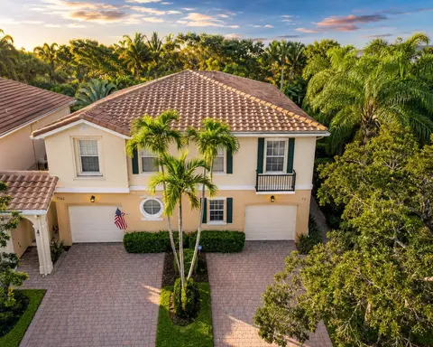 436 Capistrano Dr, Palm Beach Gardens, FL 33410